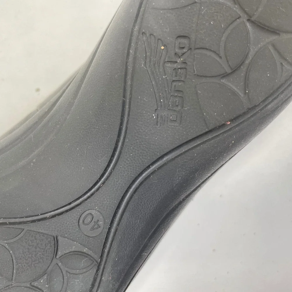 Dansko Black Leather Leaf Embroidered Slip On Flats Shoes Womens 40